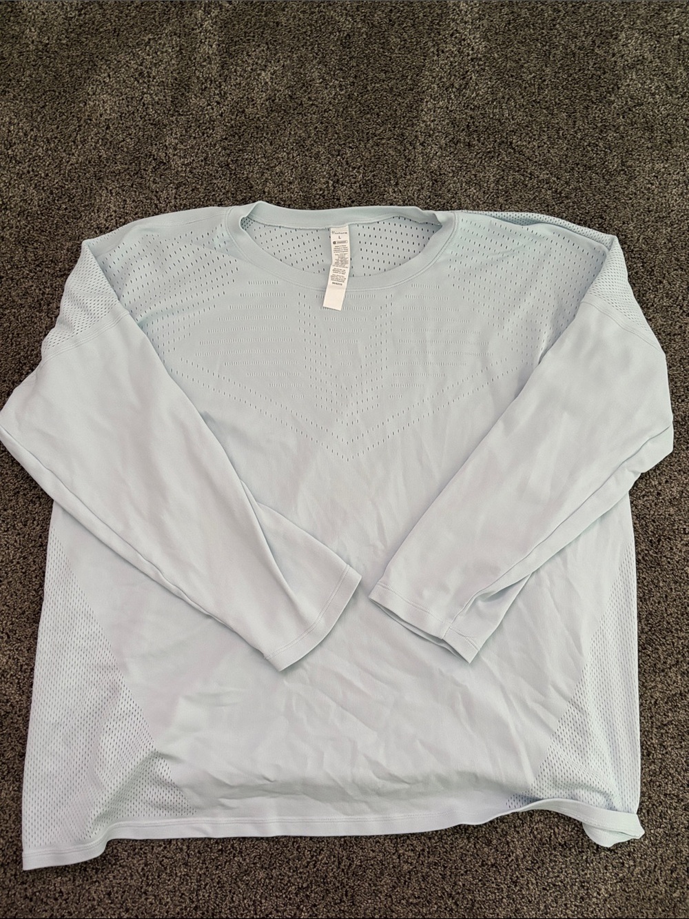 HALARA Light Blue Woman’s Seamless Flow Yoga Long Sleeve Performance Tee